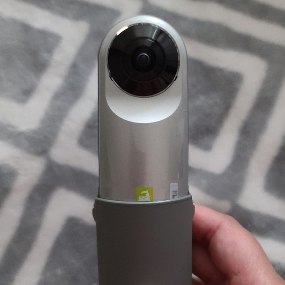 LG 360 Camera - Picture 3 of 5